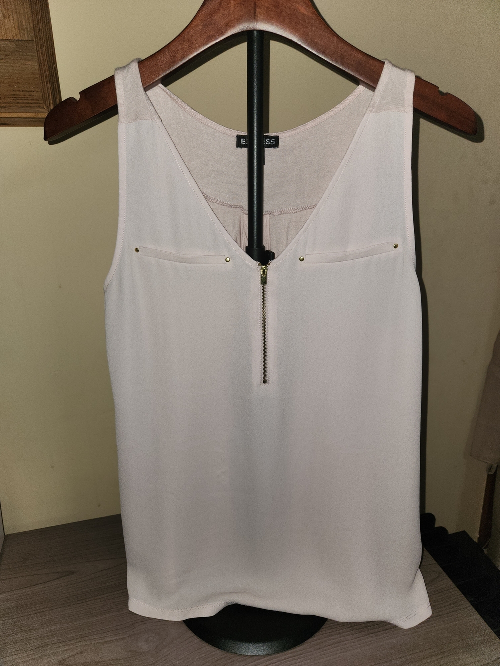 Express Women's Pale Pink Zip-Front Sleeveless Tank